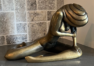 949-689-2047 Bronze sculpture