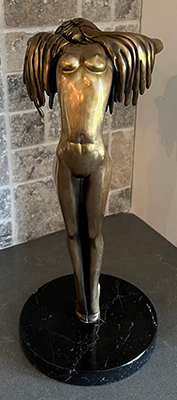 949-689-2047 Bronze sculpture